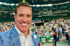 Roger Chance's Instagram, Twitter & Facebook