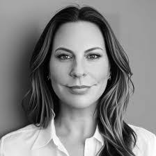 Lori Karp's Instagram, Twitter & Facebook