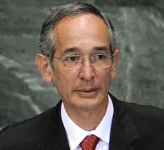 10 capturados por estar implicados en el "caso transurbano". 1. Álvaro  Colom Caballeros, Expresidente de la República 2. Juan Alberto Fuentes  Knight, exministro de Finanzas Públicas 3. Salvador Gándara Gaitán,  exministro de