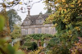 Последние твиты от @barnsley_house (@barnsley_house). News Magical Winter Weddings At Barnsley House In Cirencester