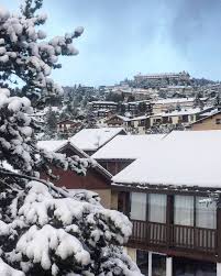 Cette voyelle se fait aujourd'hui de plus en plus rare, remplacée par la précédente même dans les mots où elle permet de distinguer le terme d'un quasi c'est une voyelle antérieure et orale, la plus fermée du français. Des Cumuls De Neige Pas Vus Depuis 2007 Pour Un Mois De Septembre Dans Les Pyrenees Meteo Pyrenees