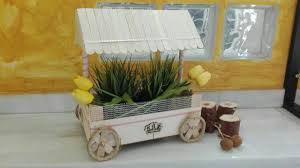 Aprende a preparar sorbete de fresas decoradas con esta rica y fácil receta. Carrito De Chuches 3 Reciclando Una Caja De Fresa Diy Recycled Wood Box Youtube