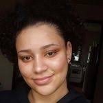 Roberta Bock's Instagram, Twitter & Facebook