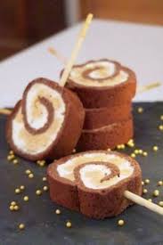 Buche Roulee Chocolat Poire Et Caramel Au Beurre Sale Roule Au Chocolat Poire Au Chocolat Caramel Au Beurre Sale