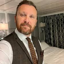 Julie-Anne Barron (@julie_anne66)