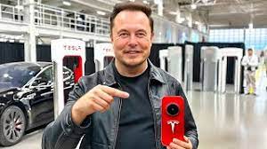 Aconteceu: Elon Musk Revela O Telefone Da Tesla Que Muda Tudo! - YouTube