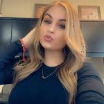 Amber Lomen's Instagram, Twitter & Facebook