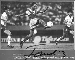 A thigh injury acquired in a friendly match kept him off the field for ten weeks, but in his first eredivisie game he scored twice in. Fandi Ahmad Signs For Manchester United Manchester United Bruce Lee Movies Beatles Records