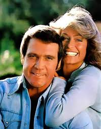 Lee Majors and Farrah Fawcett (1977)