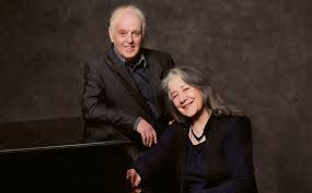 Martha argerich ( eastern catalan pronunciation: Daniel Barenboim News Faszinierendes Debussy Album Zum 80 Geburtstag Von Martha Argerich