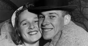 Mr. and Mrs. Arvel Barnett will celebrate 60th wedding anniversary