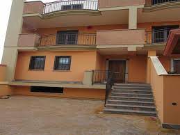 Case in vendita a maddaloni. In Vendita Villa Via Sant Eustachio Maddaloni In Ottime Condizioni Riscaldamento Autonomo Rif Ri 258