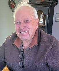 Timothy Moe's Instagram, Twitter & Facebook