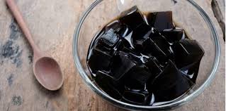 Cincau sangat baik di konsumsi orang yang sedang menjalani program diet. Cincau Memiliki Banyak Manfaat Yang Bagus Untuk Kesihatan Diri