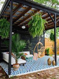 Sometimes it's nice to relax in a shady spot, shielded from the harsh rays. 35 Brilliant And Inspiring Patio Ideas For Outdoor Living And Entertaining