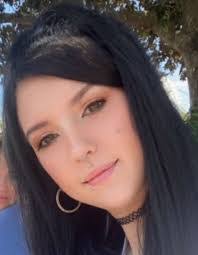 Tracy Eichelberger's Instagram, Twitter & Facebook