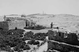 صورة نادرة للمسجد الأقصى ومسجد قبة الصخرة palestine history old photo paris skyline