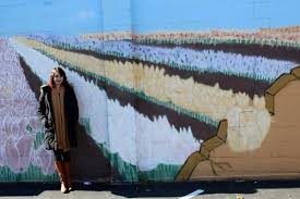 I was sooo impressed with import flowers, one of their florists also makes bouquets on the side and did ours. Nashville Murals Greta Hollar The Nashville Guide