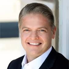 If you work in media and want to collaborate with one of the good guys in  the biz (and a Gooner), this is for you!