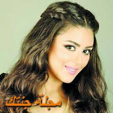 وكانت الفنانة نهى عابدين وزوجها الفنان السوري حازم زيدان قد أعلنا انفصالهما في شهر يوليو الماضي، بعد زواج استمر لمدة 5 سنوات، وأثمر عن طفل واحد. Ù†Ù‡Ù‰ Ø¹Ø§Ø¨Ø¯ÙŠÙ† ØµÙˆØ± ÙˆÙ…Ø¹Ù„ÙˆÙ…Ø§Øª ÙƒØ«ÙŠØ±Ø© Ø¹Ù†Ù‡Ø§