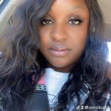 🙏🏾.. this is my family.. any of my friends from New York specifically the  Bronx areas, keep an eye open. If seen contact Alycia Dingle .. please  share if you have folks