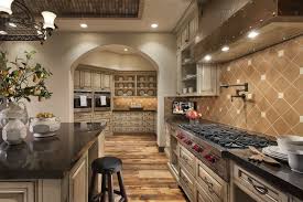 Calvis Wyant Luxury Homes Luxe Interiors Design In 2020 Mansion Kitchen Luxury Kitchens Mansions Elegant Kitchens