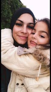 Aida Gil's Instagram, Twitter & Facebook