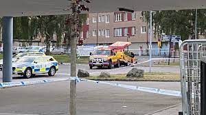 Polis skjuten till döds i göteborg. Jily5k58wubcwm