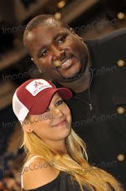 There were various reports that he is married to tabitha soren but that turned out to be false as tabitha soren is michael lewis's wife. Michael Oher Andre Oher