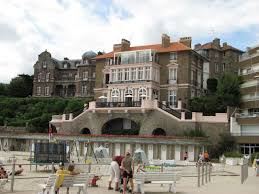Dinard Hotel Villa Reine Hortense 2007 08 13 Dinard Wikipedia Dinard Complexes Hoteliers En Bord De Plage Ille Et Vilaine