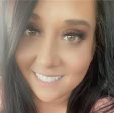 Malia Murphy's Instagram, Twitter & Facebook