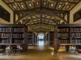 After you begin your studies the authorities at oxford, like all universities, change their policies from time to time, so a change in these policies is always a possibility. File Duke Humfrey S Library Interior 6 Bodleian Library Oxford Uk Diliff Jpg Wikipedia