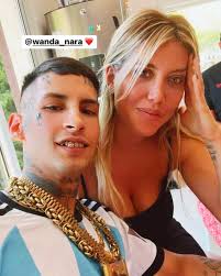 Wanda Nara dopo Icardi sempre più vicina al rapper L-Gante: ''Ha 22 anni,  io 36, ma ci sono ottime vibrazioni''