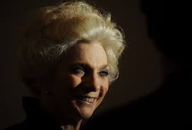 Judy Collins goes over the rainbow