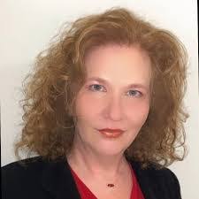 Eileen Wynne's Instagram, Twitter & Facebook