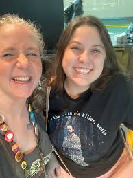 Pee New Yr. Elizabeth Tamboboy Ursal💞