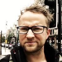 Robert Reetz's Instagram, Twitter & Facebook