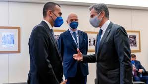 Blinken and the foreign ministers of the global coalition to defeat daesh/isis following today's meeting. D02stfpk9b8n2m