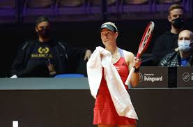 Oktober 2019 22 jahre alt und hat wiederholt bestätigt, dass sie nur ihren japanischen pass behalten will. Andrea Petkovic Rechts Unterlag In Stuttgart Der Griechin Maria Sakkari Stuttgarter Zeitung