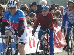 Et pourtant, à 109 ans, le cycliste français robert marchand s'est éteint dans la nuit de vendredi à samedi. Vp6g9utexail7m