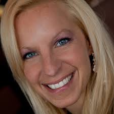 Cynthia Daoust, Auteure