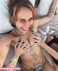 Wavyute  klaudia fior  klaudiafior  klaudix96x Гола изтичане OnlyFans  снимка 30 - Nudogram v2.1