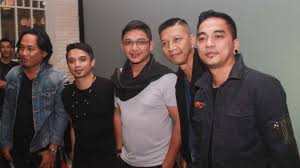 Check spelling or type a new query. Ungu Bicara Soal Pencarian Tuhan Di Lagu Religi Jalan Panjangku Kumparan Com