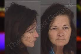 Loretta Bearden's Instagram, Twitter & Facebook