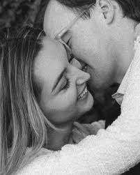 Who ever said it wasn't fun to wake up before the sun??? Certainly not us🙂  lil throwback to C+P's morning engagement session boppin around Old Town!  Can't wait to hang with these