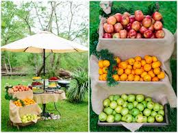 Barn weddings are rustic, so we advise to use burlap and lace, old books and candles for a vintage look, the colors are up to you and your wedding color scheme. Barn Wedding The Food
