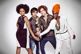 Mit 13 jahren spielt er bereits in seinen ersten eigenen bands. Wer Wird The Voice Of Germany Max Giesinger Ivy Quainoo Kim Sanders Und Michael Presseportal