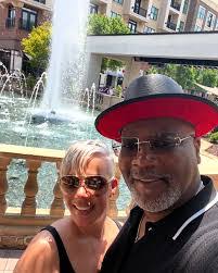 Andre Landers's Instagram, Twitter & Facebook