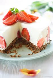 Panna Cotta Torte Mit Erdbeeren Sommertorte Ohne Backen Das Grosse Backen Backen Panna Cotta