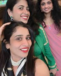 Asha Joseph (@iamashajoseph) • Instagram photos and videos